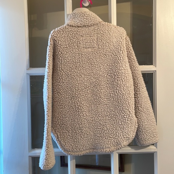 Cuddly Sherpa Jacket - Picture 2 of 3